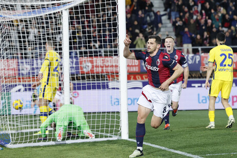 Soccer: Serie A ; Bologna - Hellas Verona